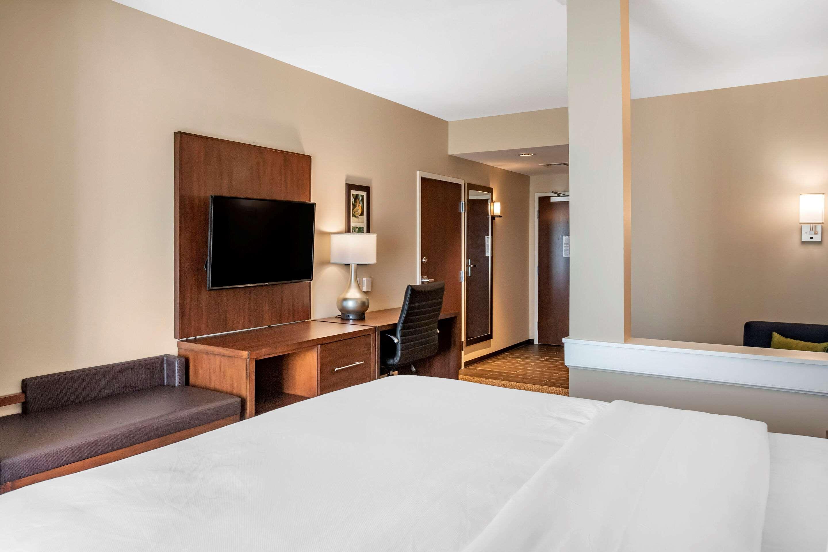 Comfort Inn & Suites Clarkston Экстерьер фото